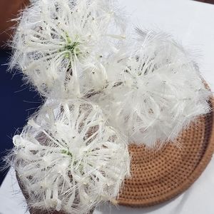 White Dandelion Artificial Flower Condition: 100%